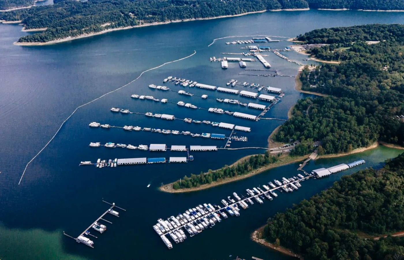 Lake Cumberland boat ramps map near Monticello KY — Fall Creek, Conley Bottom, marinas, and swimming access for cabin week